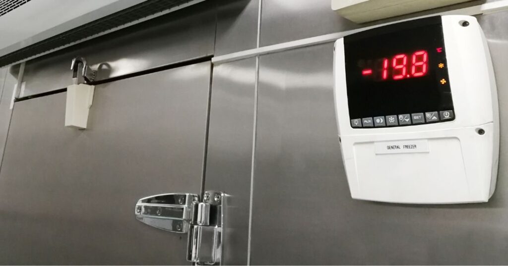 Conserto de Câmara Fria em São José dos Pinhais | Assistência Perto de Mim Temperatura desregulada ou fora do padrão